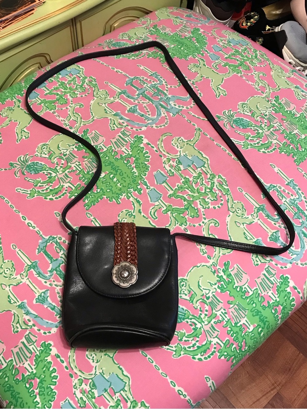 Vintage BRIGHTON "ONE WORLD" BLACK & BROWN BRAIDED LEATHER CROSSBODY BAG